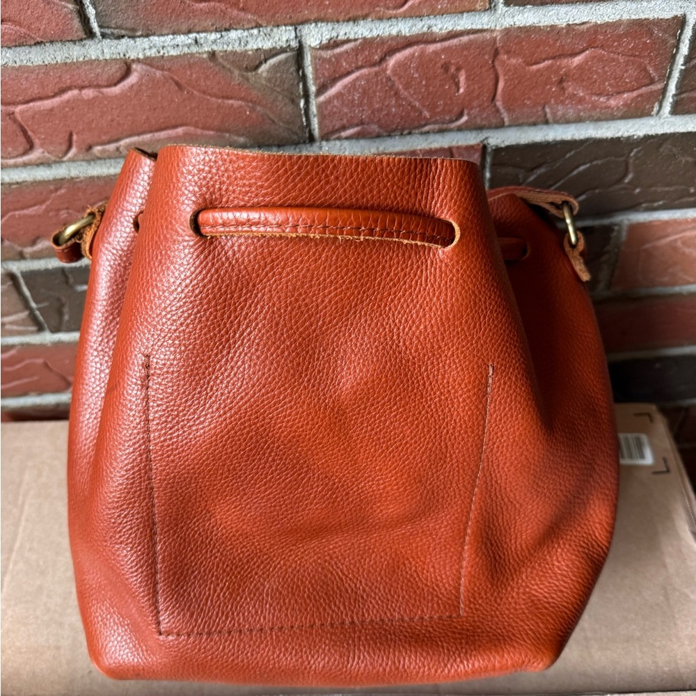 🦄Portland Leather MAPLE large bucket - Picture 2 of 8
